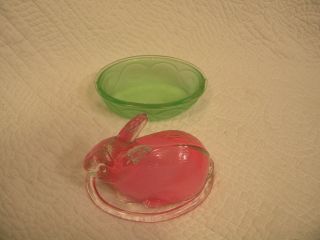 Color GLASS CANDY DISH RABBITS ON A NEST,  Galerie,  Made in China Pink & Green 2