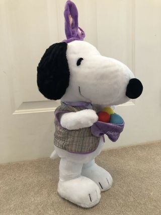 Gemmy Standing Peanuts Snoopy Beagle Plush Dog Easter Eggs Decoration 24 " Tall