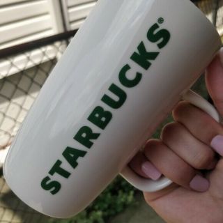 Starbucks Coffee Tall 17 Oz White Green Logo Latte Mug