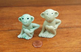2 Monkey Chimp Figurine Miniature Ceramic Porcelain Hand Painted Japan Vintage 2