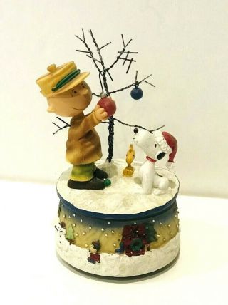 Peanuts Woodland Musical Music Box Charlie Brown Snoopy Christmas Tree By Roman