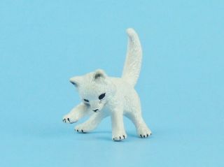 Schleich Wild Animal Model Artic Fox Kit Baby Retired
