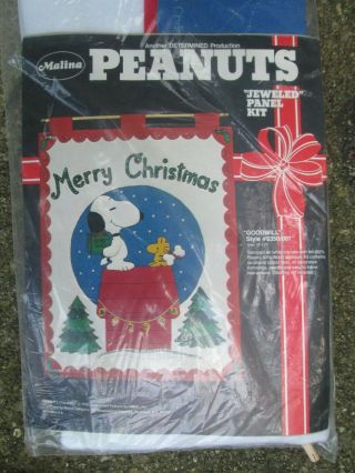 , Vintage Malina Peanuts " Jeweled Panel Kit Snoopy " Goodwill