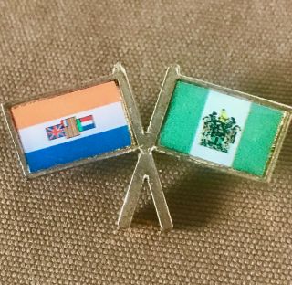 Rhodesian South African Flag Lapel Pin - Old Style Flags 1980 