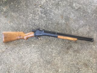 Rare Vintage Crosman 100 Air Rifle.  177 Cal Pellet Gun