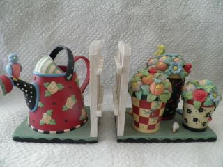 Fantastic Gardening Bookends By Me Ink 2000 Michel & Co.