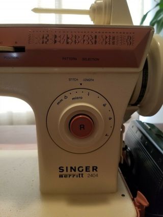 Vintage Singer Merritt Model 2404 Sewing Machine 27 Fashion Disks Cams 3