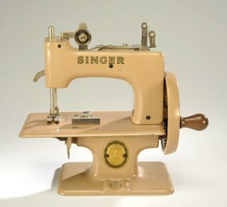 1955 Singer Sewhandy Model 20 Childs Sewing Machine Antique Vintage