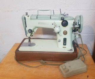 Vintage Singer Model 319w Heavy Duty Sewing Machine W/base