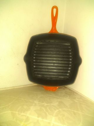 Le Creuset 26 Cast Iron Grill Flaming Orange Red.  10 In