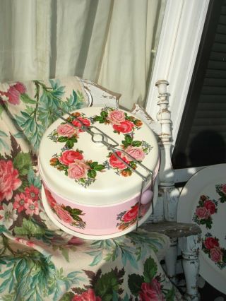 CAKE CARRIER CAKE SAVER PIE VINTAGE METAL PINK AND WHITE DOUBLE PINK ROSES SHAB 3