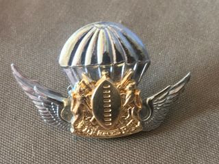 Transkei Army Parachute Bn.  Bi Metal Beret Cap Badge South Africa Homeland