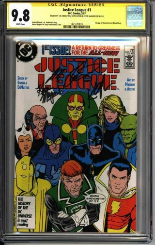 Justice League 1 Cgc 9.  8 Ss Signed Dematteis Giffen Maguire (1425590012)