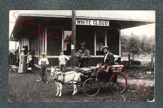 White Cloud Mich Depot Popcorn & Cigar Vendor - Circa 1920 Rppc Photo Grade 4