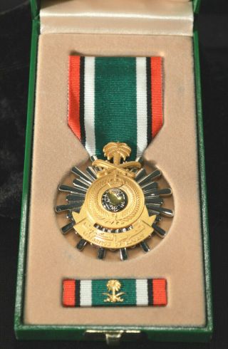 Rare Vtg 1991 Desert Storm Saudi Arabia Liberation Of Kuwait Medal Set,  Gulf War