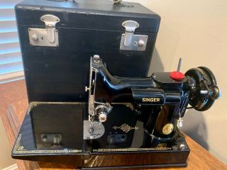 1948 Scrollface Singer 221 - 1 Featherweight Sewing Machine w/ Accessories & Case 3