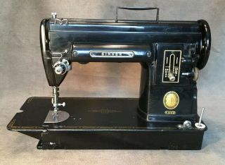 Singer 301a Portable Sewing Machine W Foot Pedal Simanco Bobbin 45750 Usa