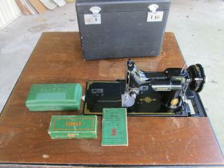 1953 Singer Featherweight 221 Sewing Machine W/case & Table