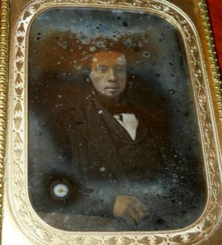 Big Quarter Plate Daguerreotype Image Of Young Man
