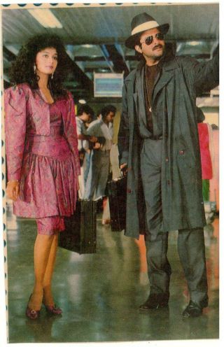 Madhuri Dixit & Sanjay Kapoor - Indian Bollywood Pair - Indian Post Card