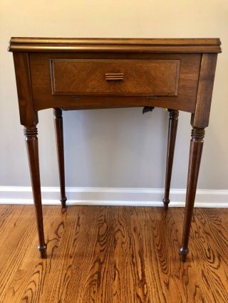 Refinished Singer Sewing Machine Cabinet Table 56 201 66 66 - 16 15 15 - 90 15 - 91
