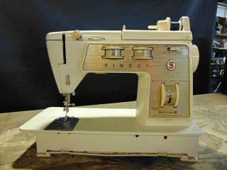 Vintage - Singer Sewing Machine - Golden Touch & Sew Model 750