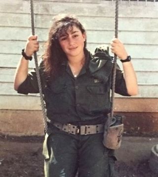 Real Photo 1991 Israel Army Idf Female Soldier Girl Posing Sexy Zahal Israeli