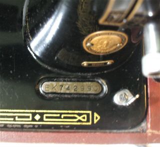 Vintage 99K - 31 Singer Portable Sewing Machine Model 99 - K W/Case (see test) 3