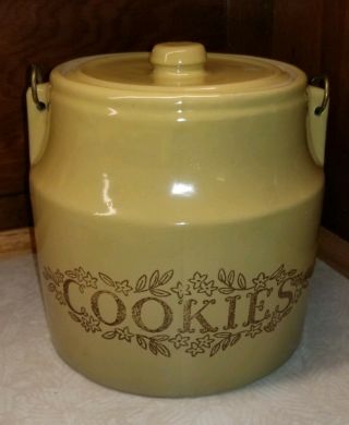 Vintage Monmouth Pottery Stoneware Cookie Jar With Wire Bail Handle Ex