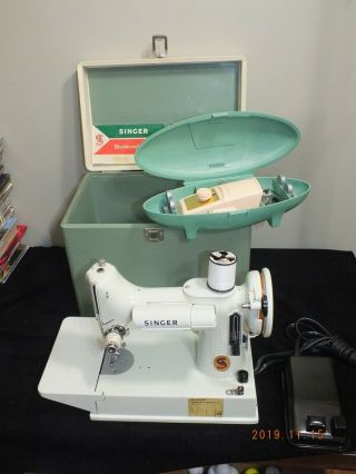 Singer 1964 221k Featherweight,  White,  Case,  Books,  & Buttonhole,  Near Perfect