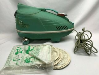 Vtg Compact Tristar Iec Interstate Vacuum Cleaner Motor Base & 10 Bags C - 7 Green