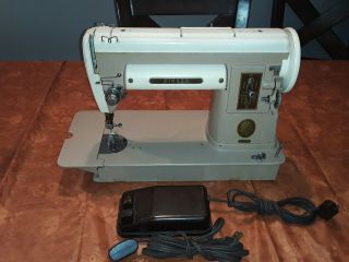 Vintage Singer Sewing Machine Model 301a