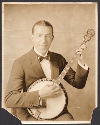 Banjo Player 1900 
