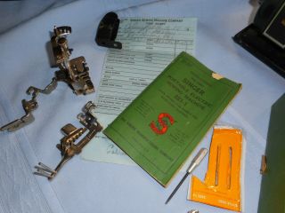 1953 Singer Featherweight 221 Sewing Machine In Case 3