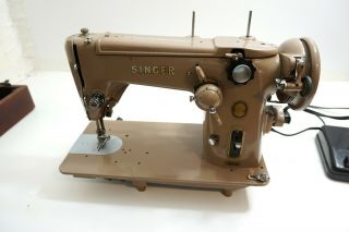 VINTAGE SINGER MODEL 306K HEAVY DUTY SEWING MACHINE WITH FOOT PEDAL AND CASE 2