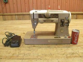 Vintage Singer 401a Slant - O - Matic Heavy Duty Direct Metal Drive Sewing Machine