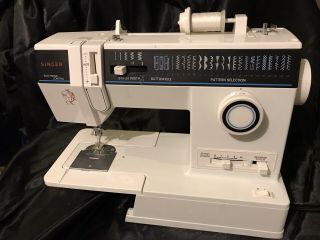 Singer Model 4562 Electronic Control Sewing Machine W/ Pedal And Power Cord