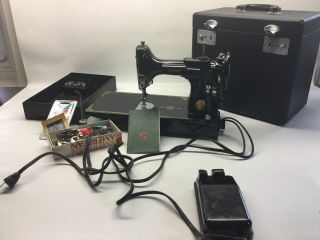 1948 Singer 221 - 1 Featherweight Sewing Machine Case Key Extra