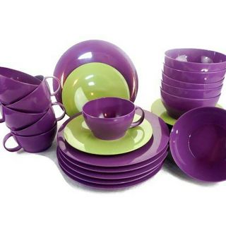 Tupperware Purple 6 Each Plates Cups Bowls Green Salad Plates Set Of 24 Melamine