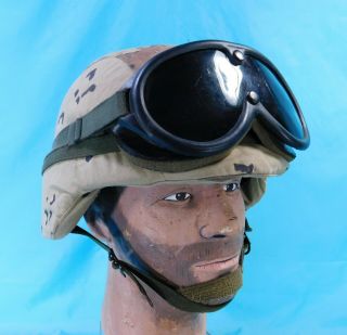 Desert Storm U.  S.  Pasgt Helmet With M44 Goggles