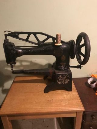 Industrail Cylinder Arm Singer 29 - 4 Leather Patch Treadle Sewing Machine
