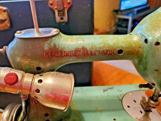 General Electric GE Portable Vintage Sewing Machine Model A Circa 1931 3