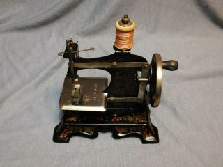1927c German Muller 5 Toy Sewing Machine W/ Box Very Small