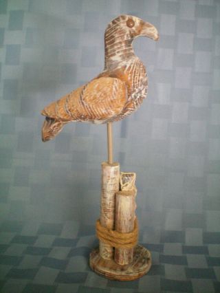 Hand Carved Wooden Brown Bird On Piling Pier Posts Sculpture - Collectible