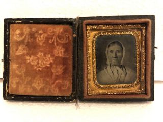 Vintage Antique Daguerrotype 1/16 Plate Older Woman Wearing A Bonnet 1800s