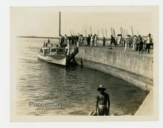 Pre Ww2 1932 Photograph China Chefoo Wharf Us Navy Officers Landing Sharp Photo