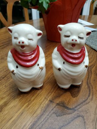 Shawnee Pottery 2 Smiley Pigs 5” Salt & Pepper Shakers