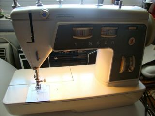 Singer Stylist Zig - Zag Sewing Machine Model 774