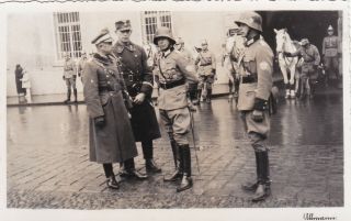Wehrmacht 12.  12.  38,  Polizei Truppen Linz ? Orig Ww2 Photo.