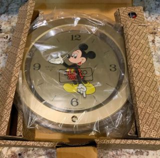 Seiko Walt Disney Mickey Mouse Quartz Wall Clock Qxy001